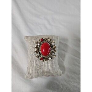 Vintage red stone brooch